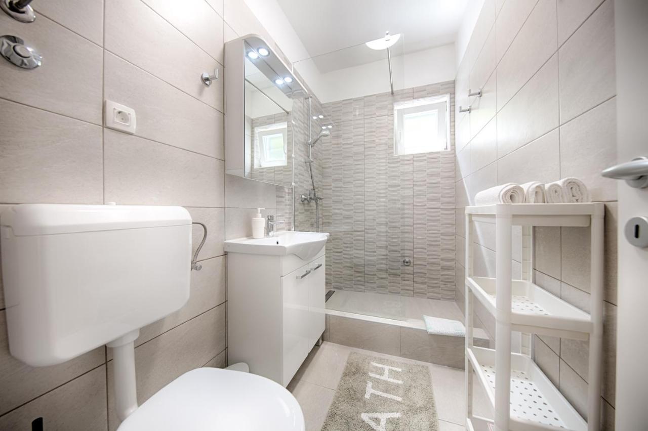 Apartmani Dule Komiža Extérieur photo