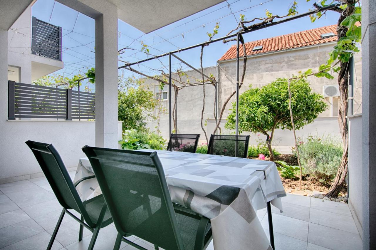 Apartmani Dule Komiža Extérieur photo
