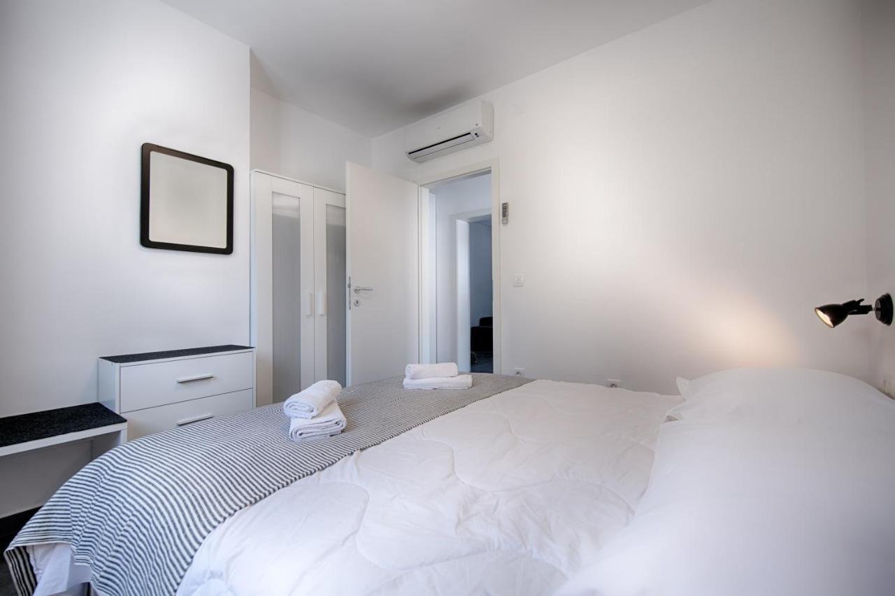 Apartmani Dule Komiža Extérieur photo