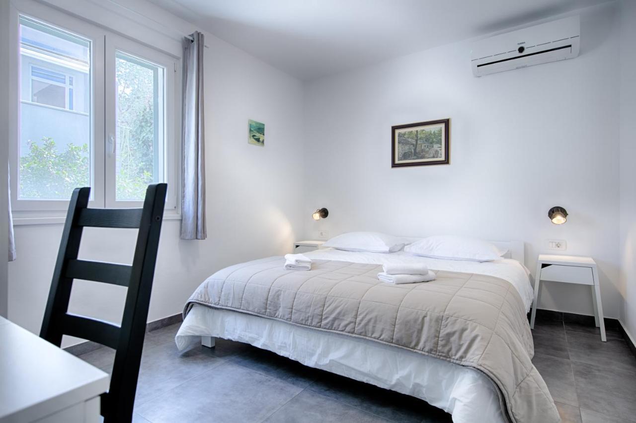 Apartmani Dule Komiža Extérieur photo
