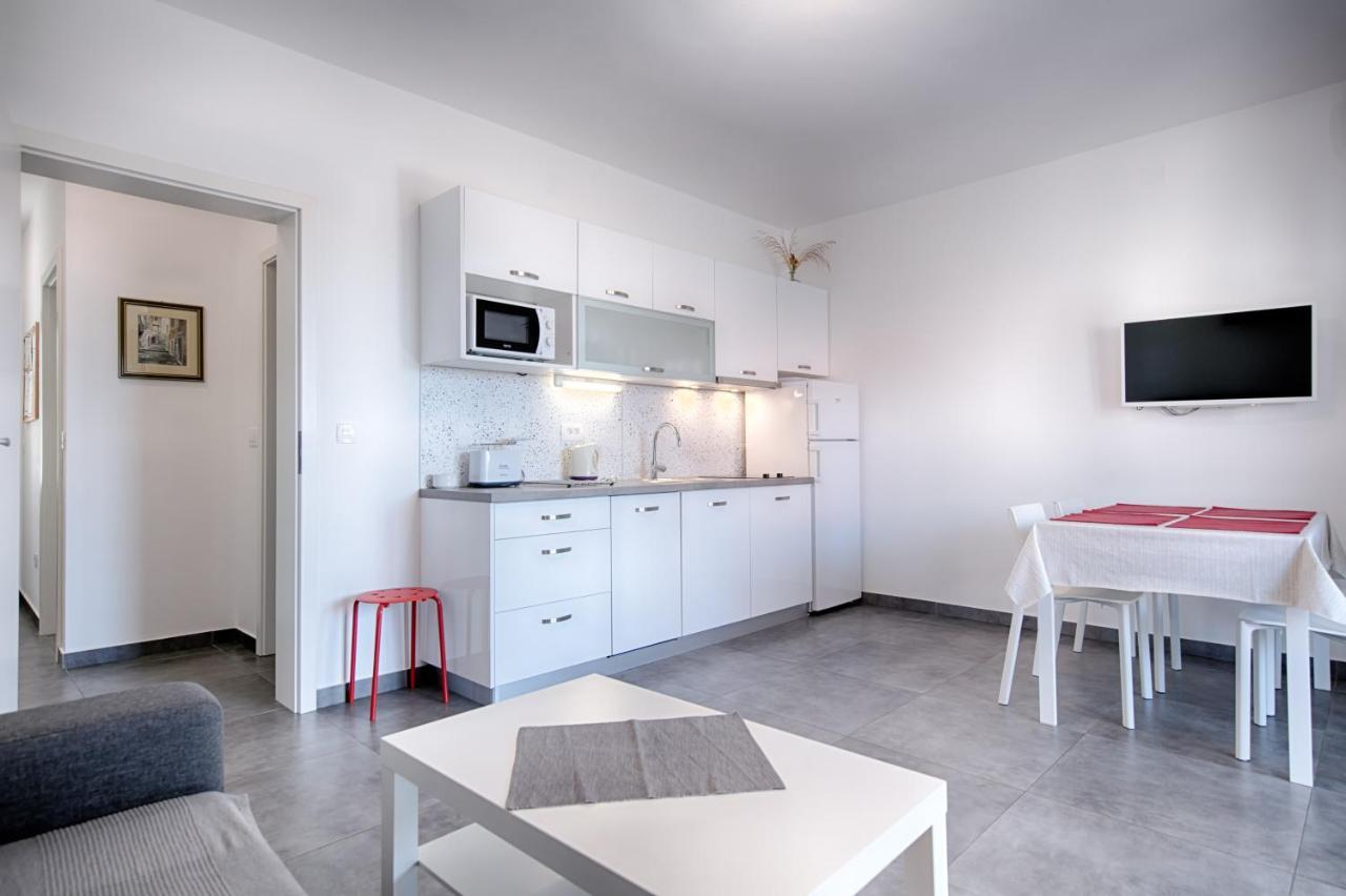 Apartmani Dule Komiža Extérieur photo