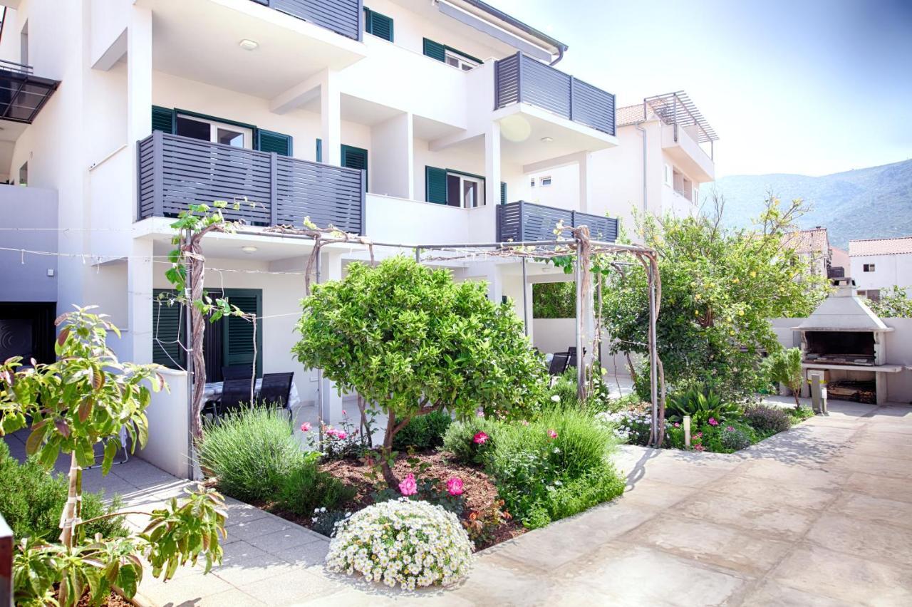 Apartmani Dule Komiža Extérieur photo