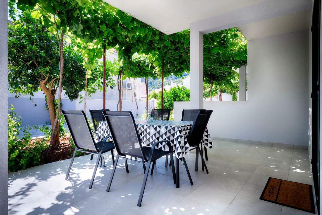 Apartmani Dule Komiža Extérieur photo