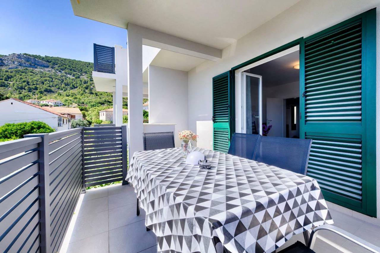 Apartmani Dule Komiža Extérieur photo