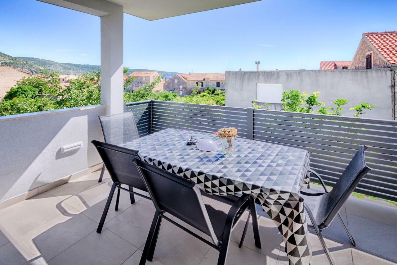 Apartmani Dule Komiža Extérieur photo