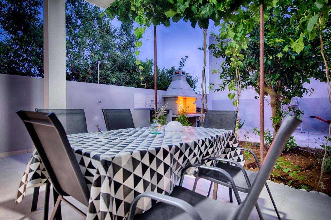 Apartmani Dule Komiža Extérieur photo